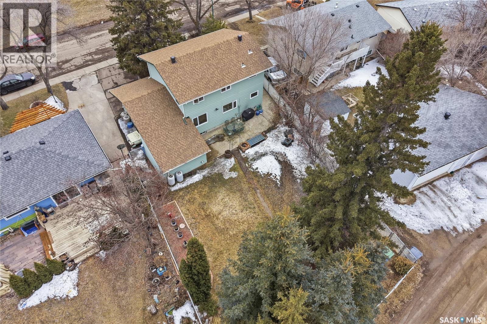 2338 Easthill — photo 36