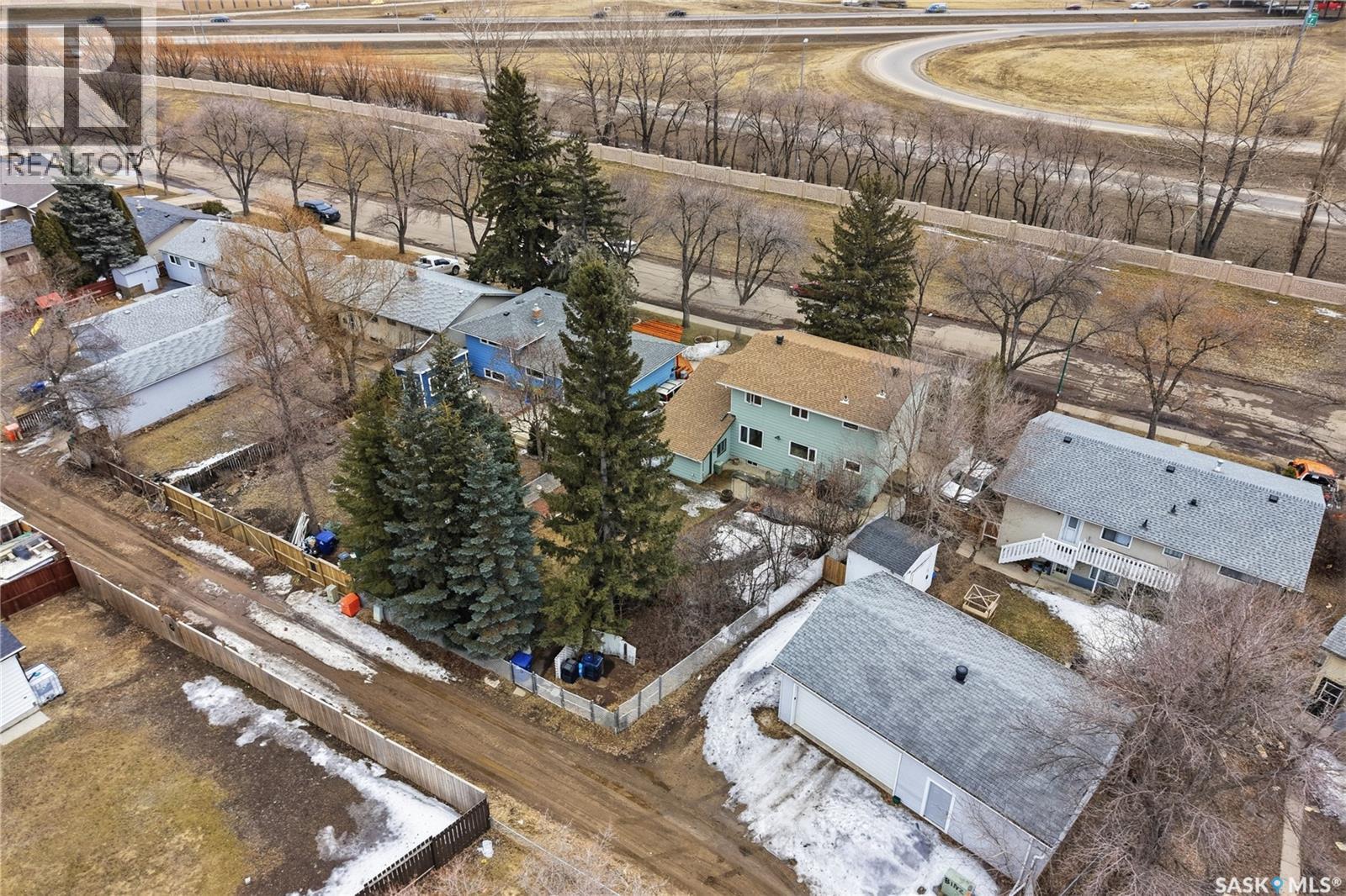 2338 Easthill — photo 37