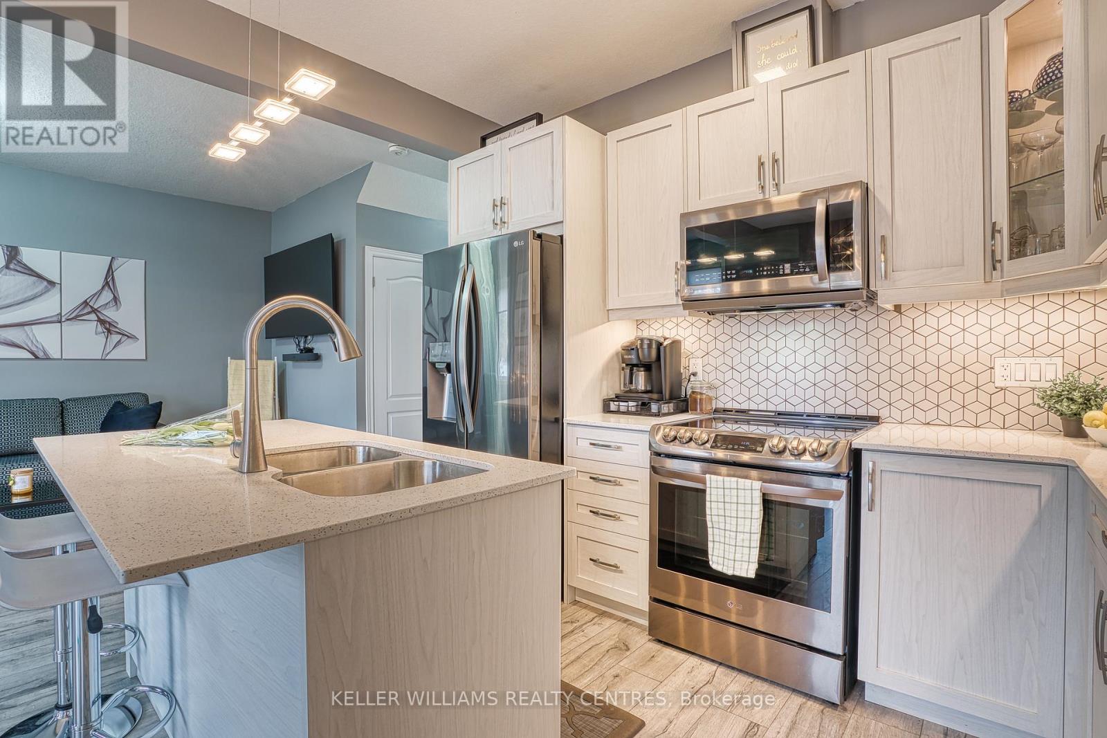 148 JACOB STREET E - 10