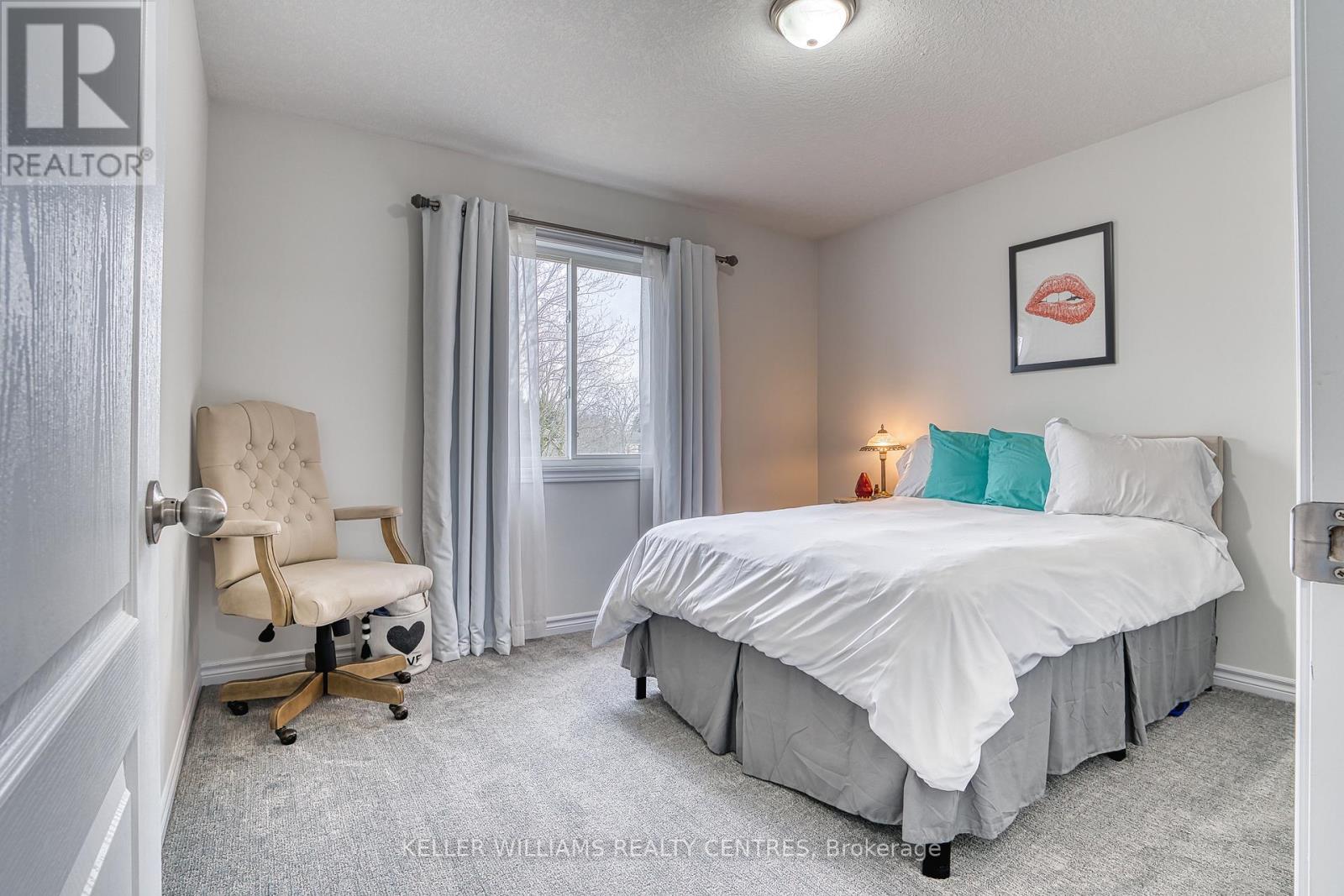 148 JACOB STREET E - 24