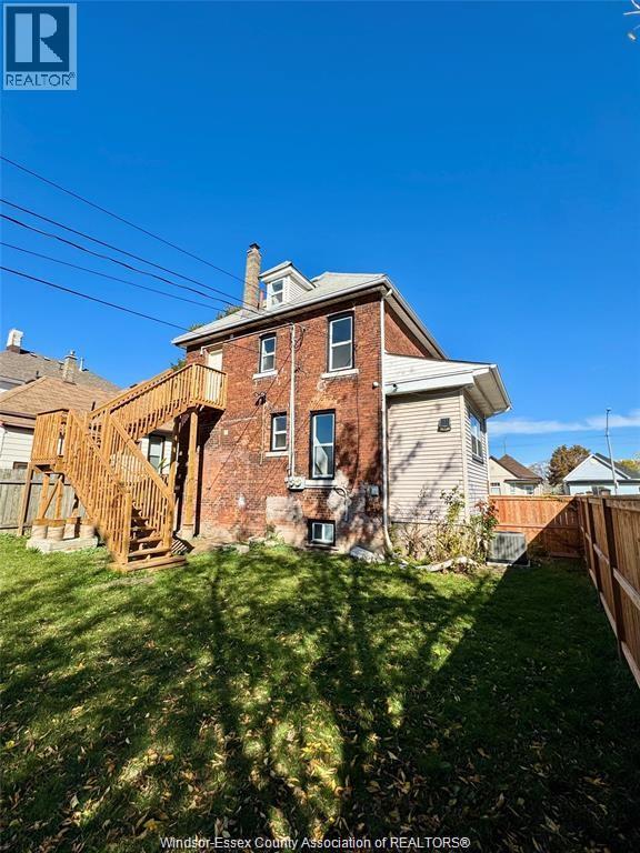 531 LANGLOIS AVENUE - 25