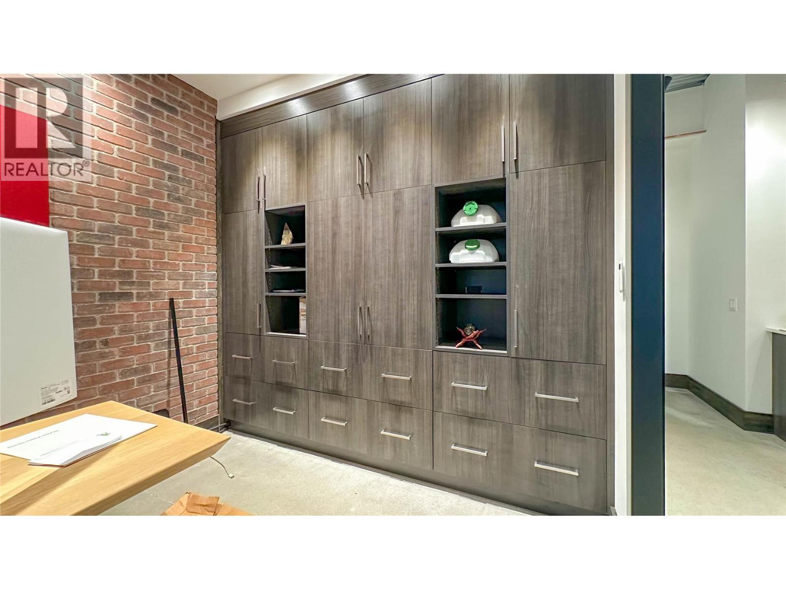 810 Clement Avenue Unit# 105, Kelowna