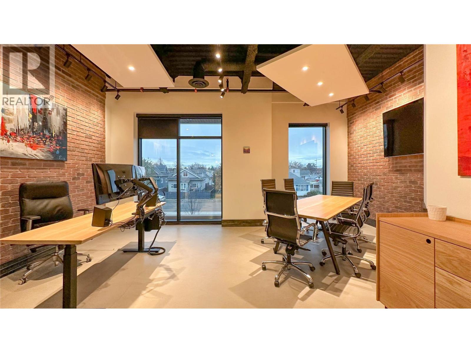 810 Clement Avenue Unit# 105, Kelowna