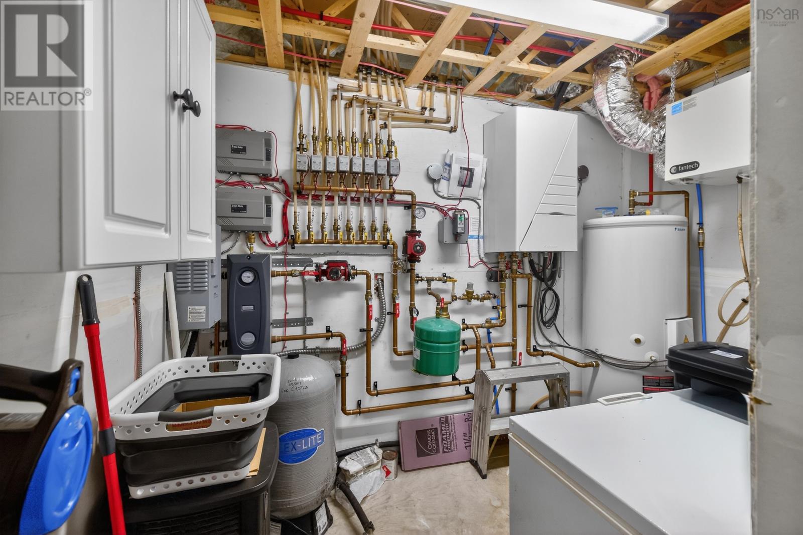 Property 32 of 51 of 40 Sutherland Dr Drive