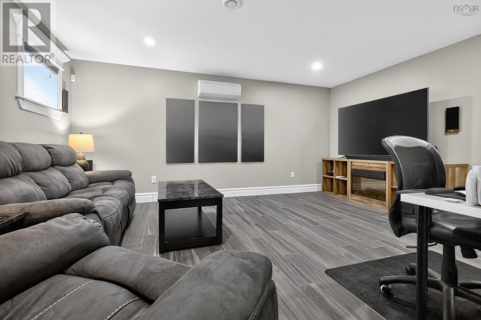 Property 27 of 51 of 40 Sutherland Dr Drive