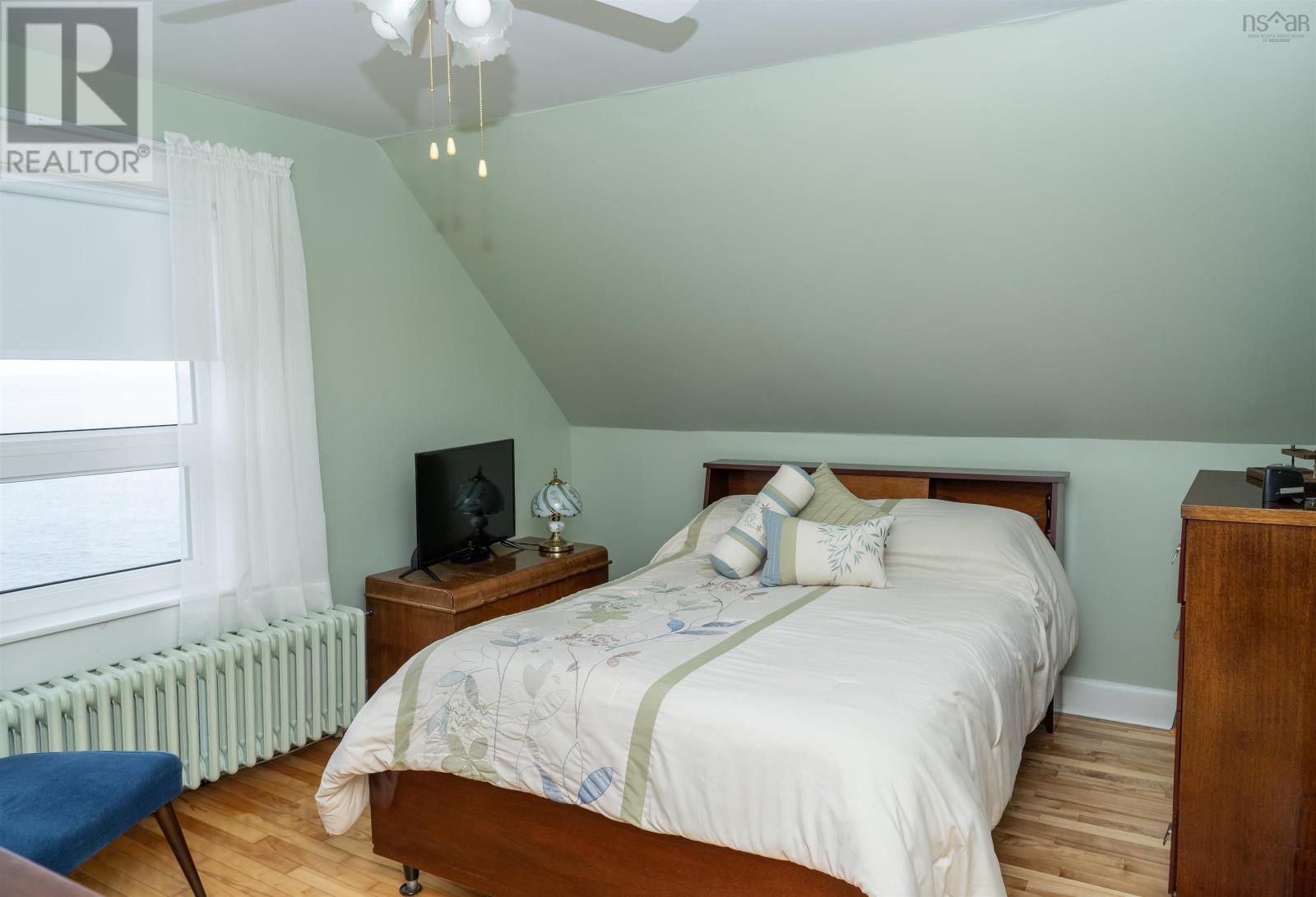 Property 30 of 39 of 3403 HIGHWAY 28