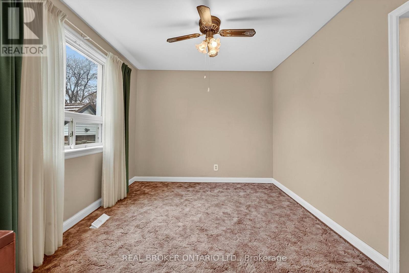 379 TALBOT STREET — photo 10