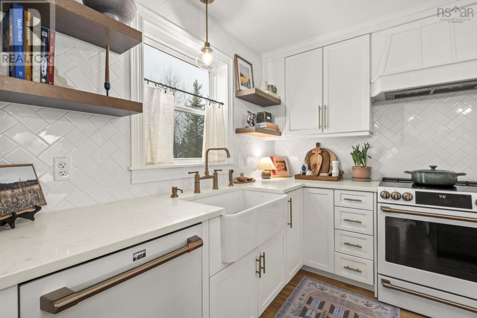 Property 12 of 42 of 15 Acorn Avenue