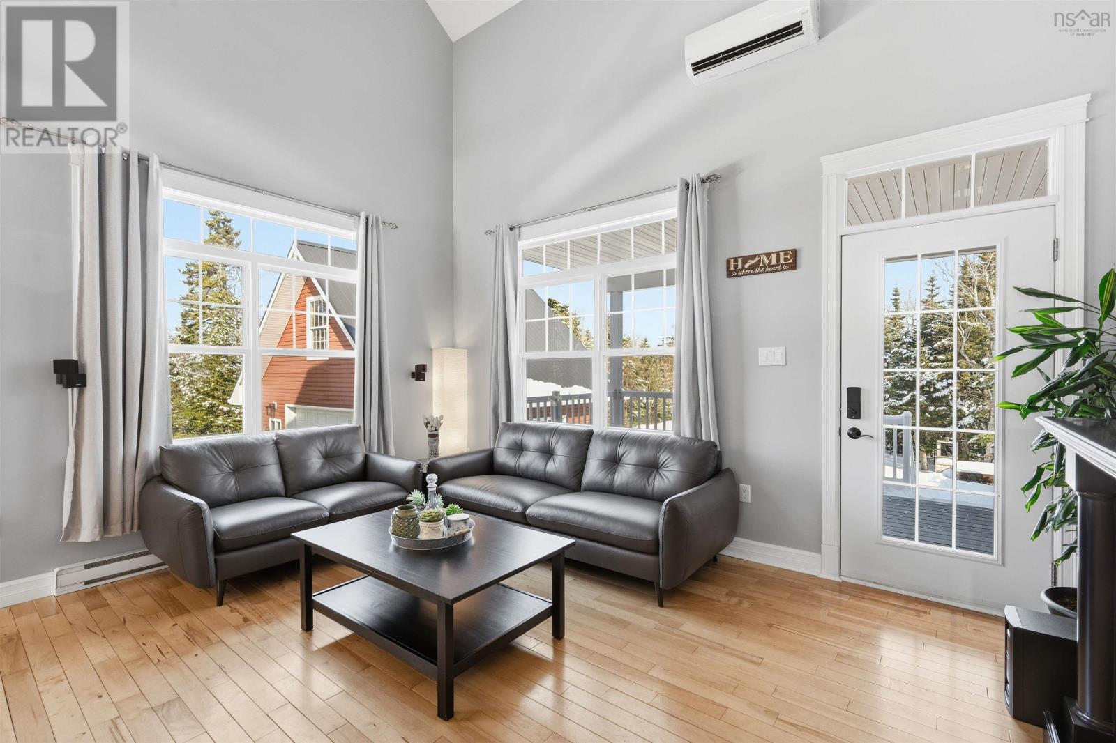 Property 14 of 50 of 124 Murray Road