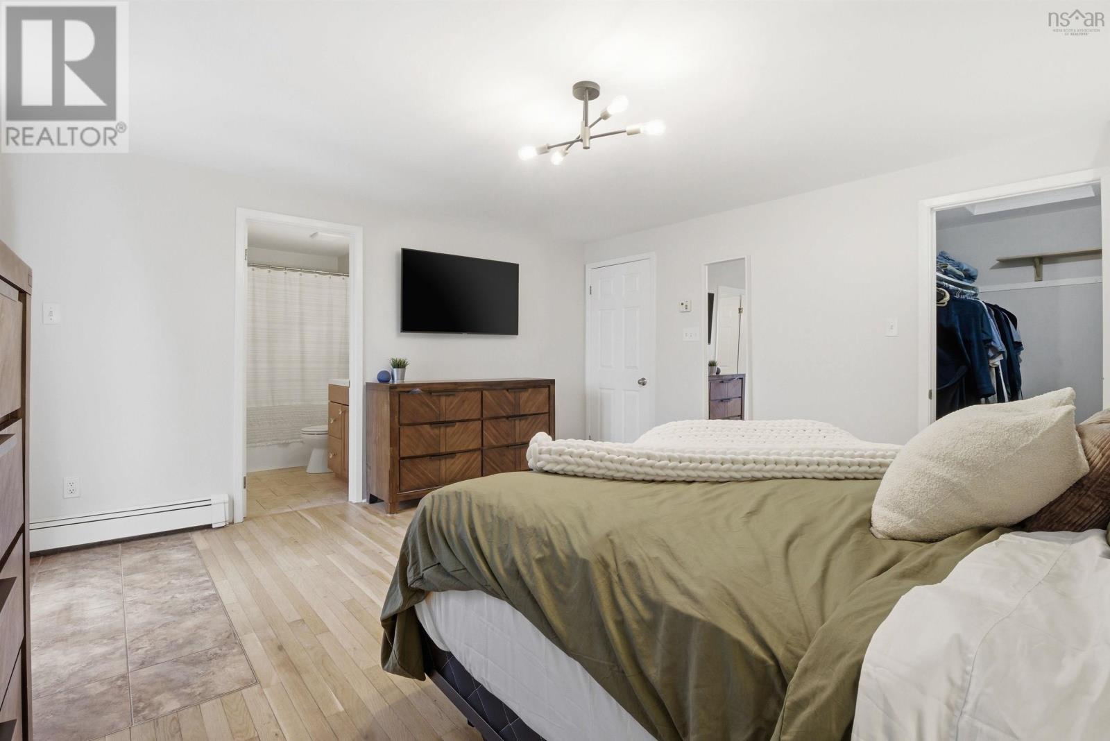 Property 20 of 41 of 10 Durham Way