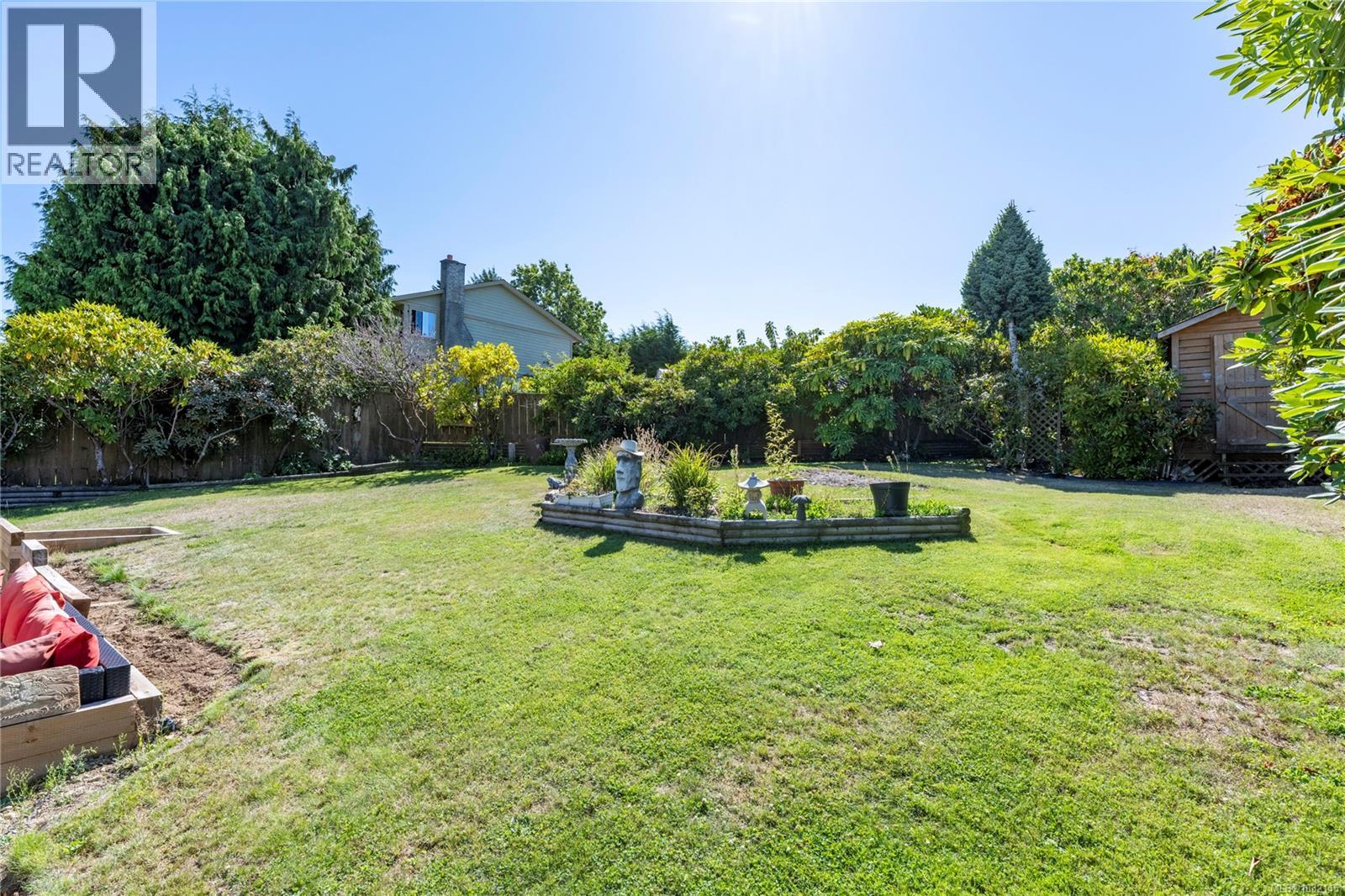 6255 SECHELT DR - 30