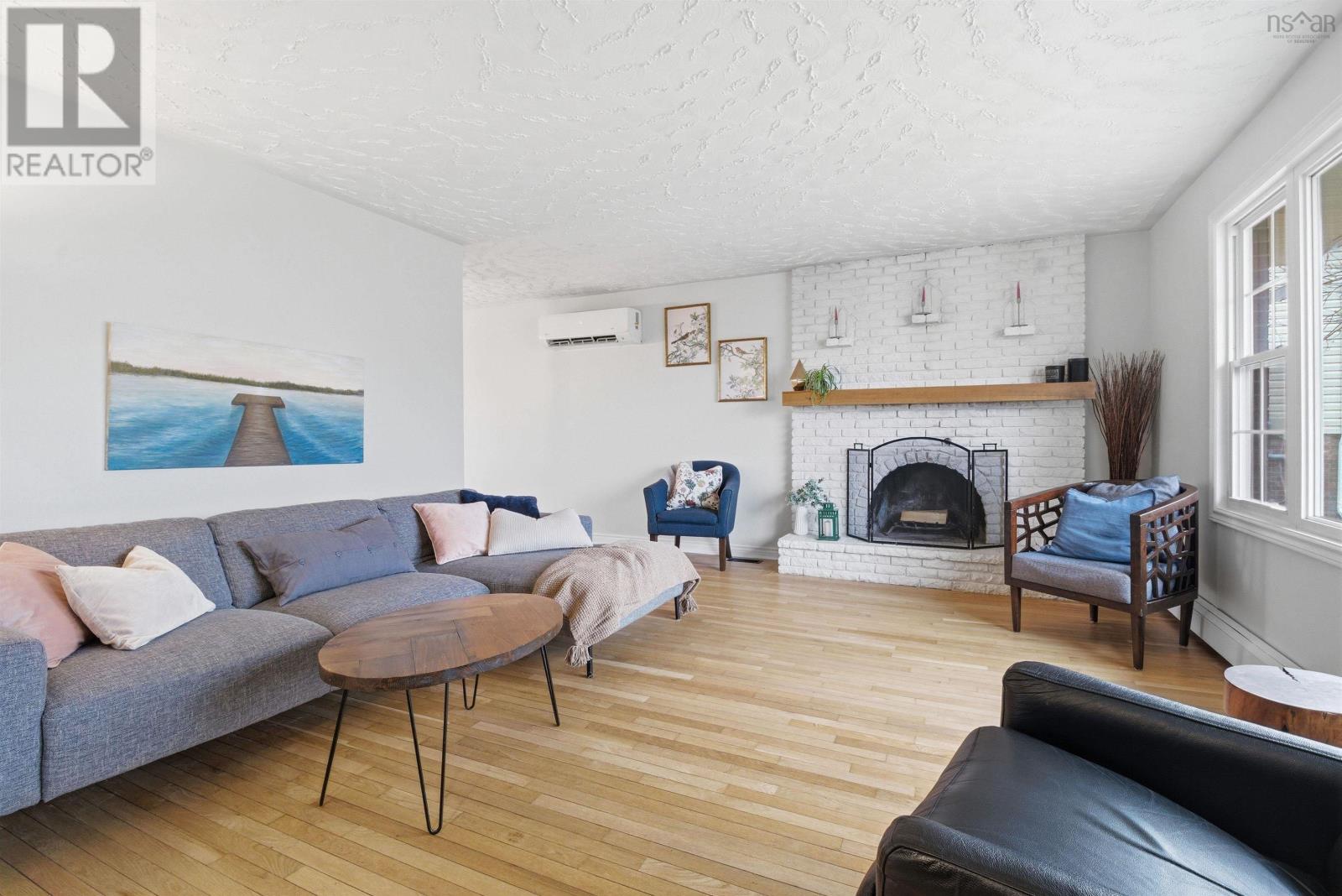 Property 5 of 41 of 10 Durham Way