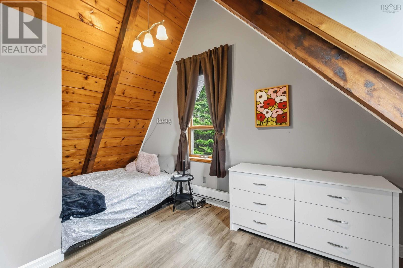 Property 34 of 50 of 7055 Highway 101