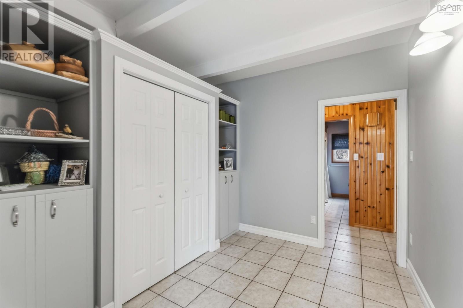 Property 19 of 50 of 7055 Highway 101