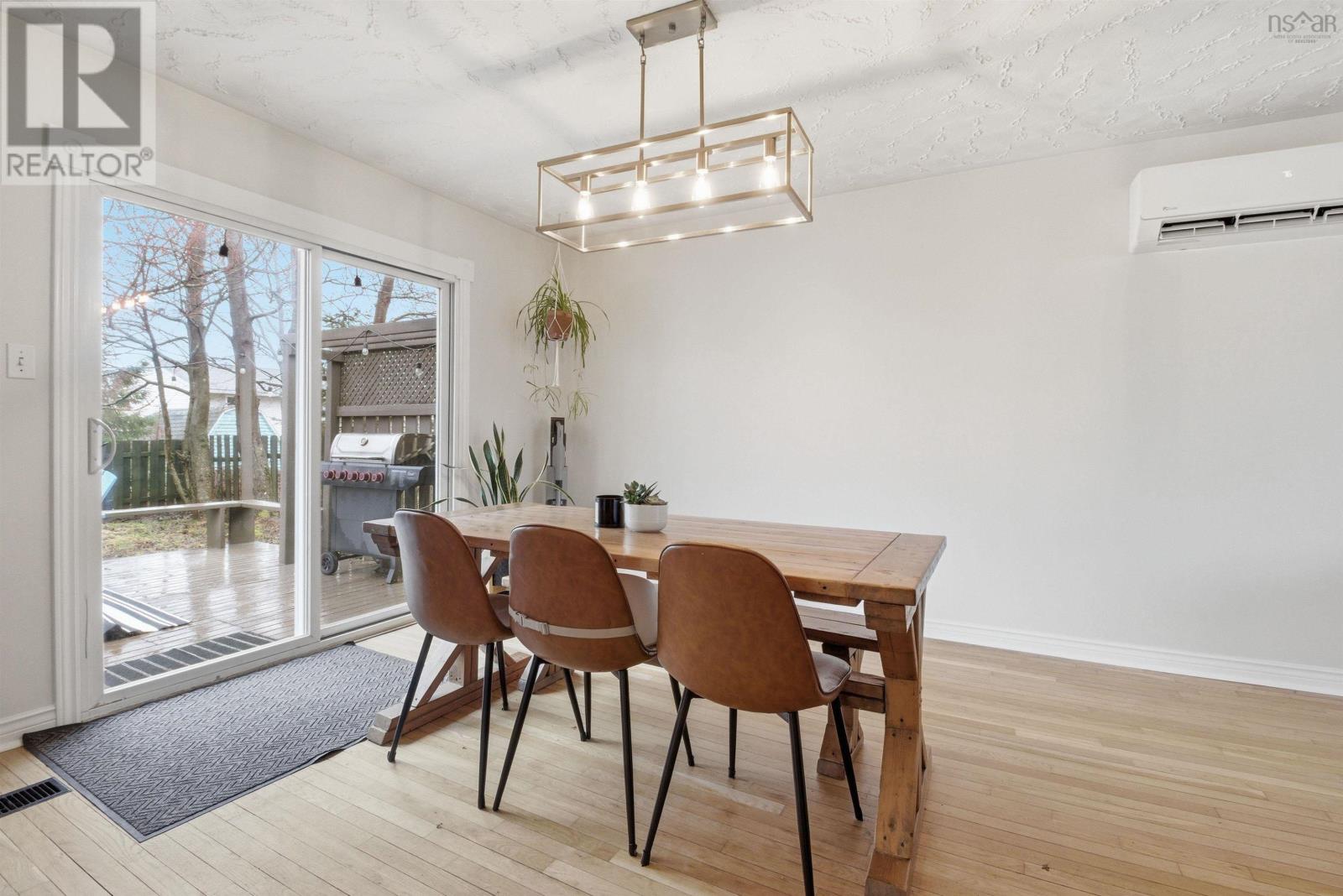 Property 15 of 41 of 10 Durham Way