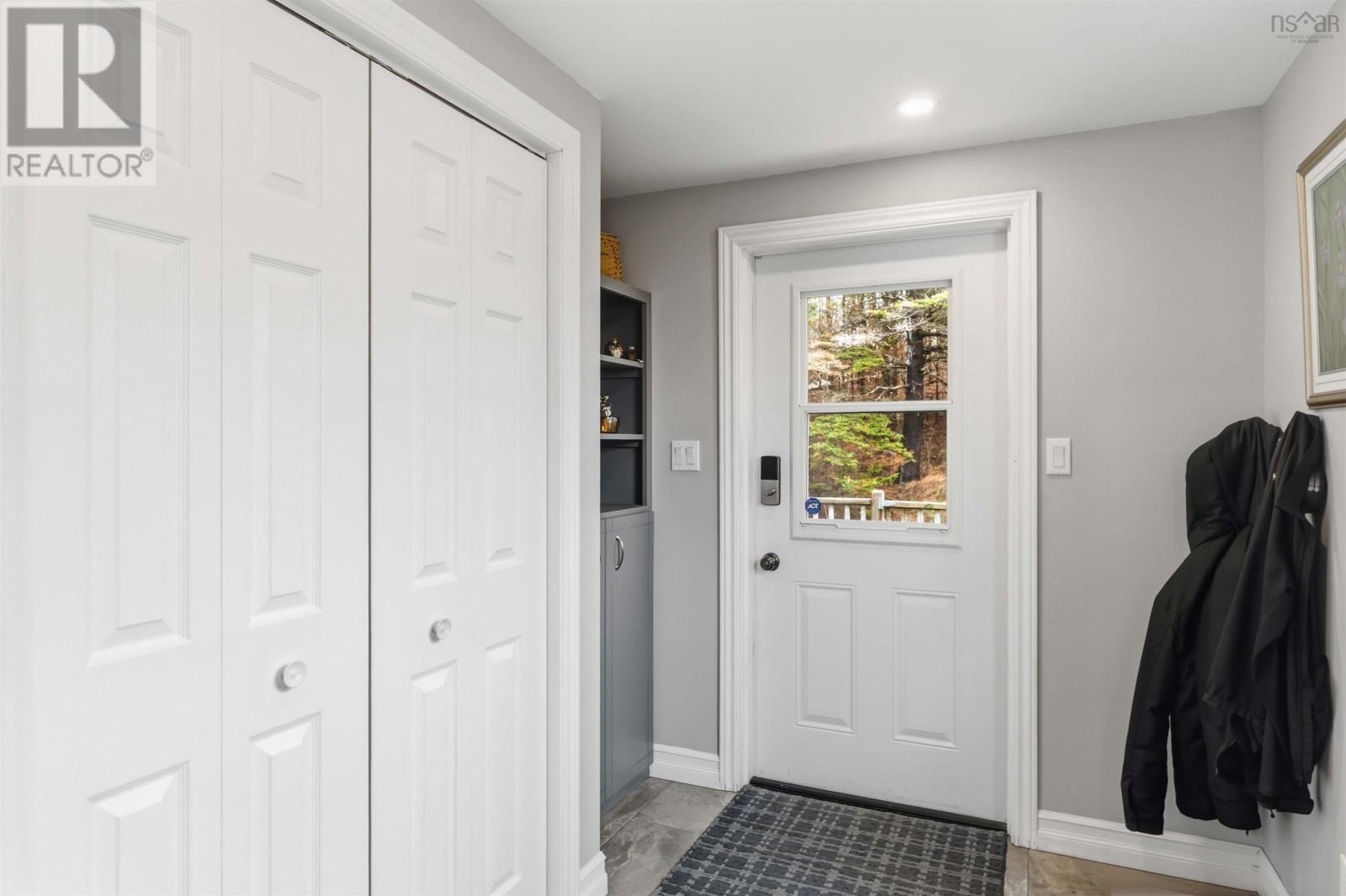 Property 16 of 50 of 7055 Highway 101