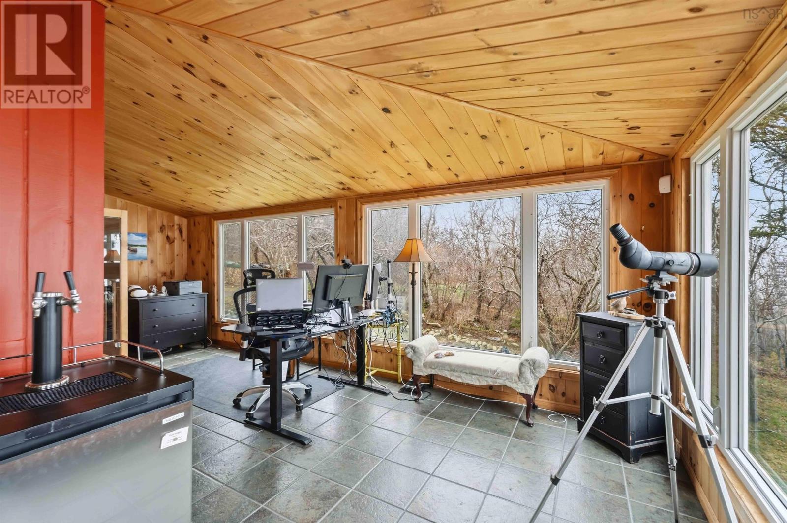 Property 31 of 50 of 7055 Highway 101