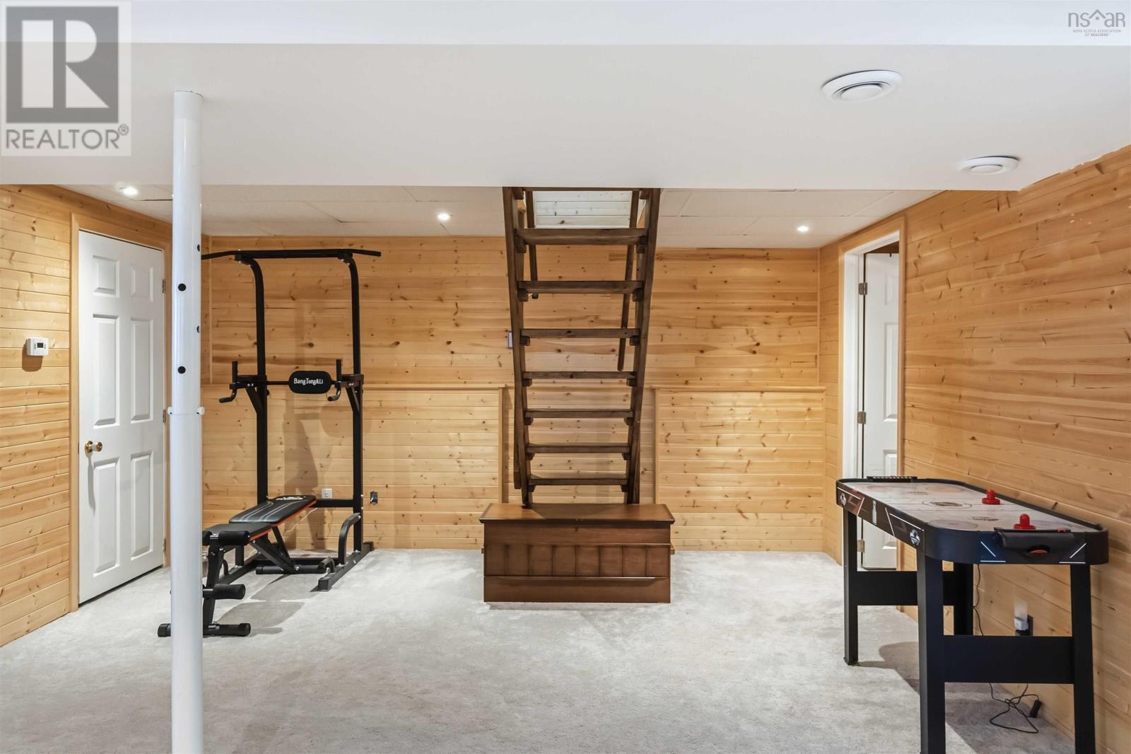 Property 39 of 50 of 7055 Highway 101