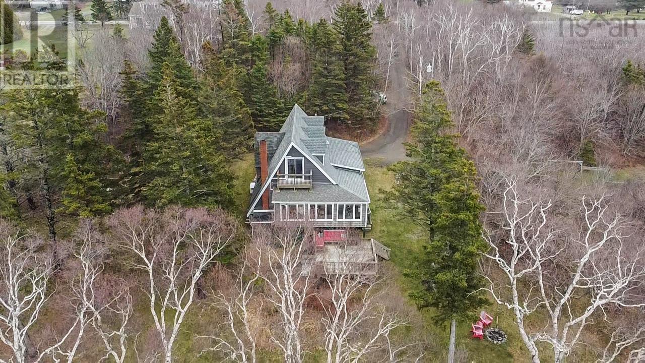 Property 47 of 50 of 7055 Highway 101