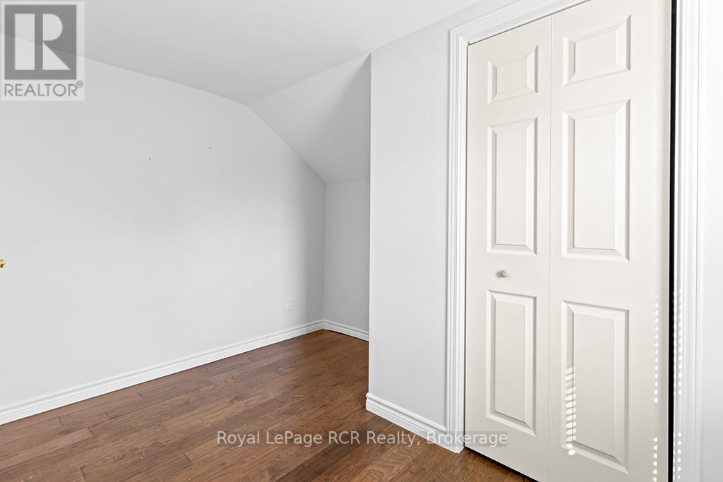 144 LOUCKS LANE - 27