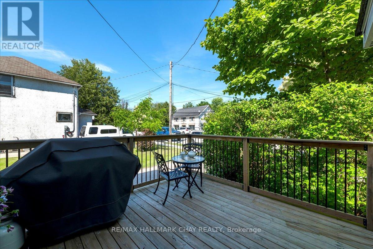 3366 MUSKOKA STREET - 24