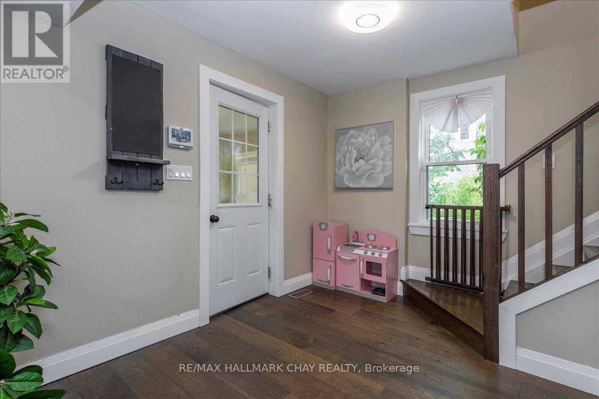 3366 MUSKOKA STREET - 4