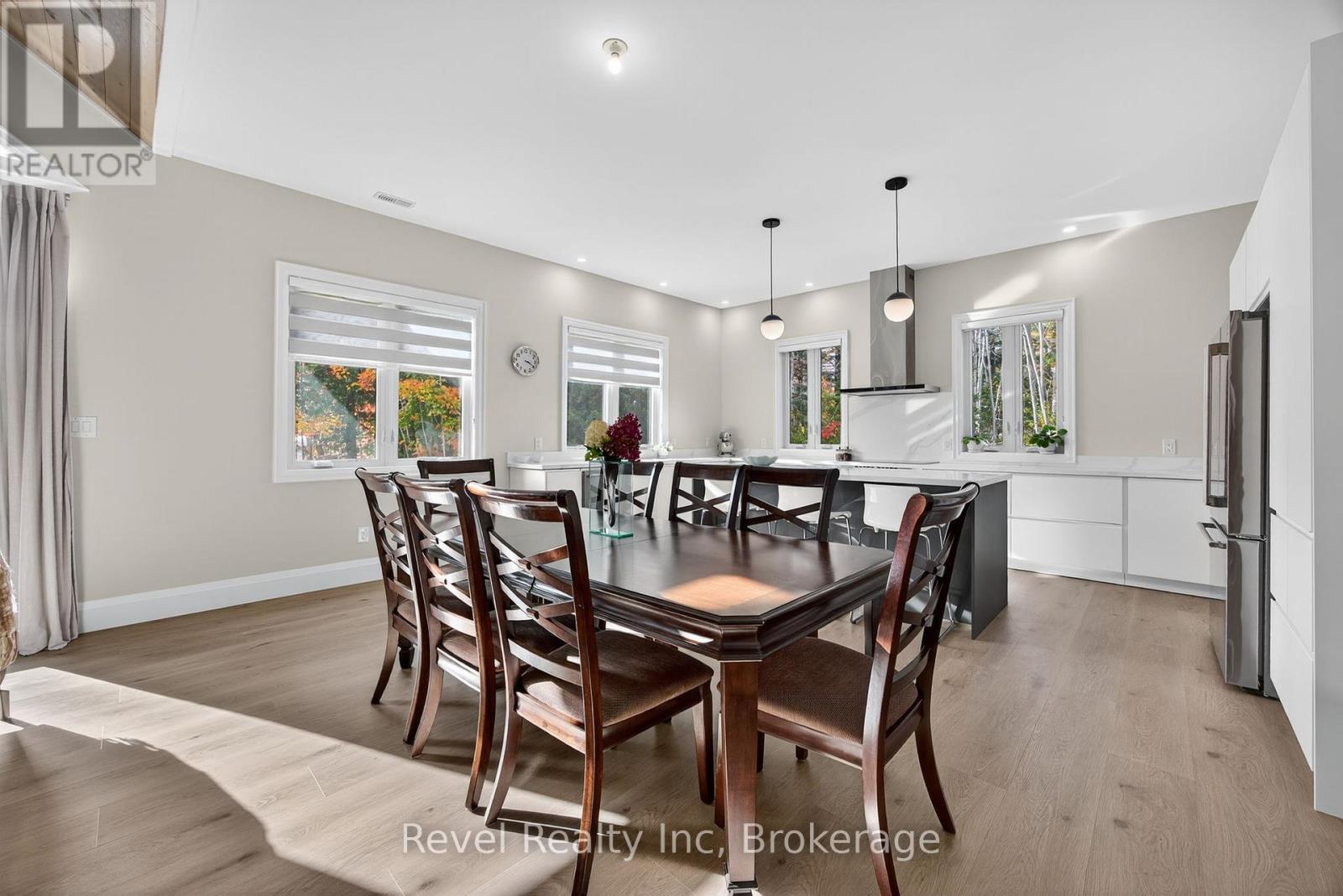 2 SEGUIN CRESCENT — photo 15