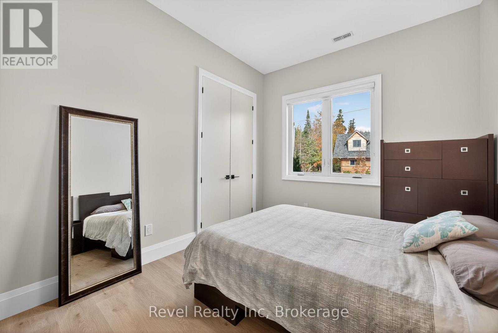 2 SEGUIN CRESCENT — photo 19