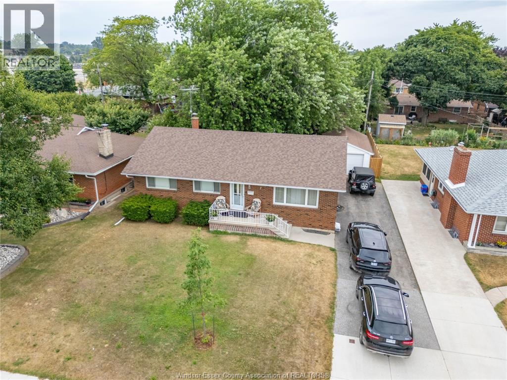 7 GLADSTONE AVENUE - 2