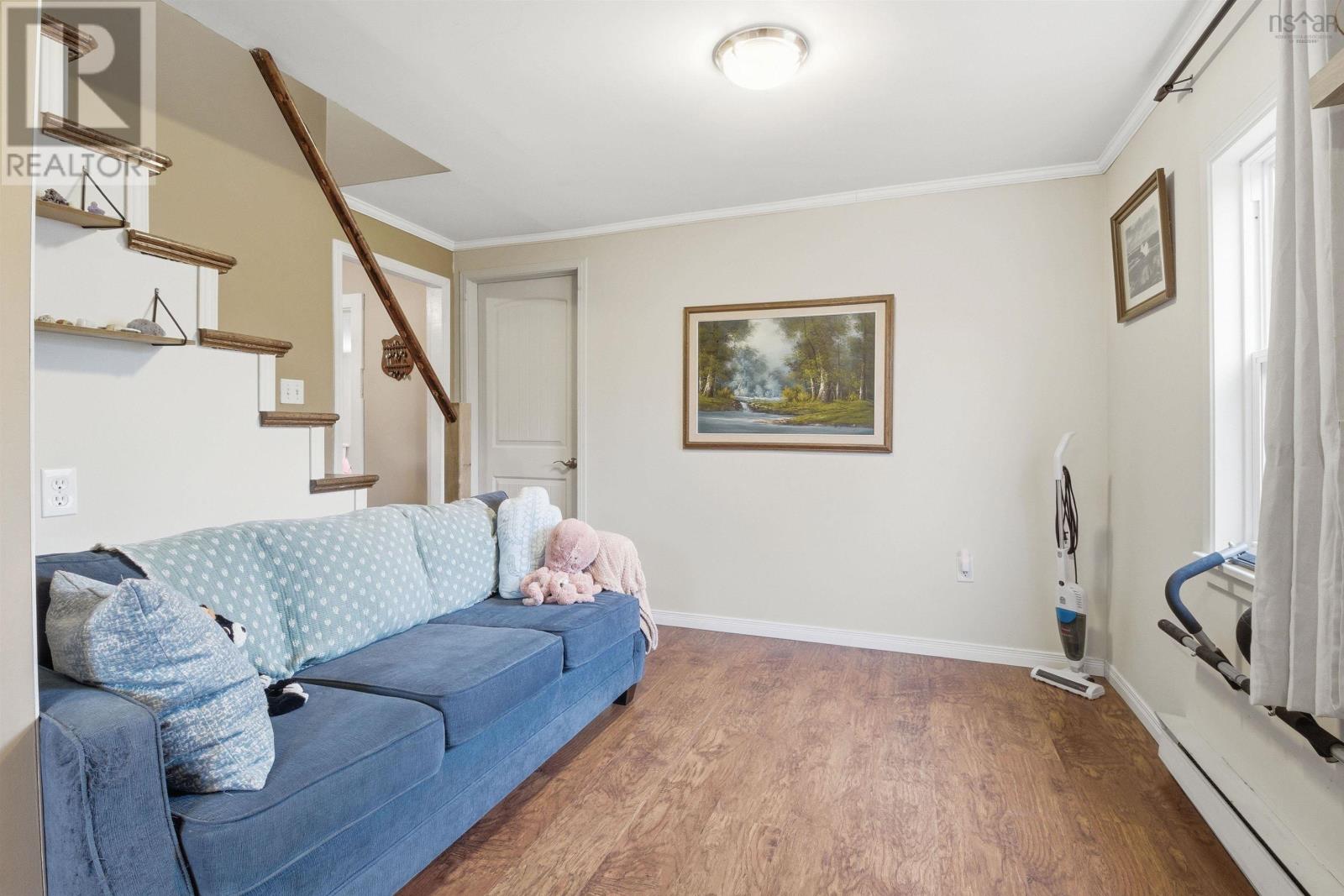 Property 18 of 29 of 12164 Highway 1