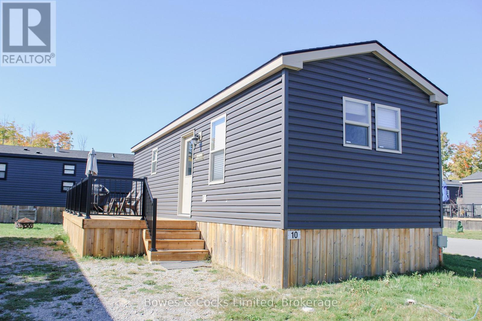 10 LAMBTON - 1235 VILLIERS LINE — photo 2
