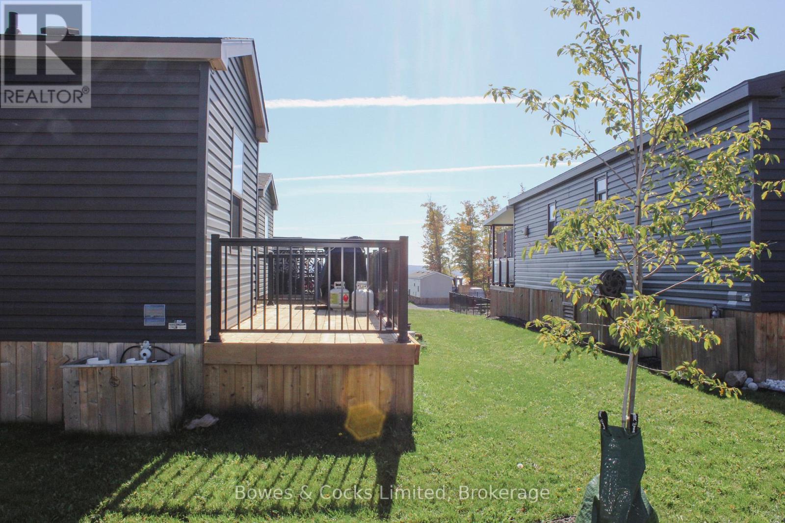 10 LAMBTON - 1235 VILLIERS LINE — photo 3