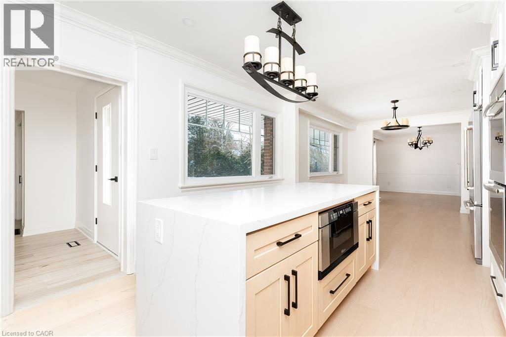 134 ABBEY Court, Oakville, Ontario, L6J4L1 — Photo 13