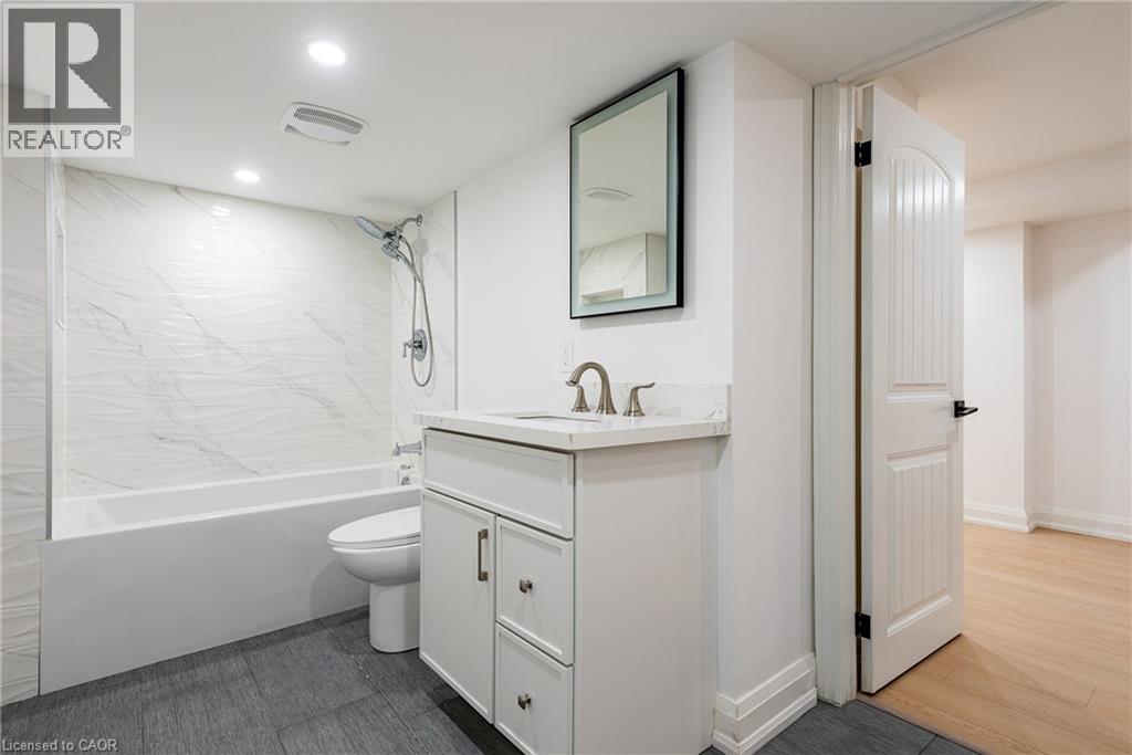 134 ABBEY Court, Oakville, Ontario, L6J4L1 — Photo 27