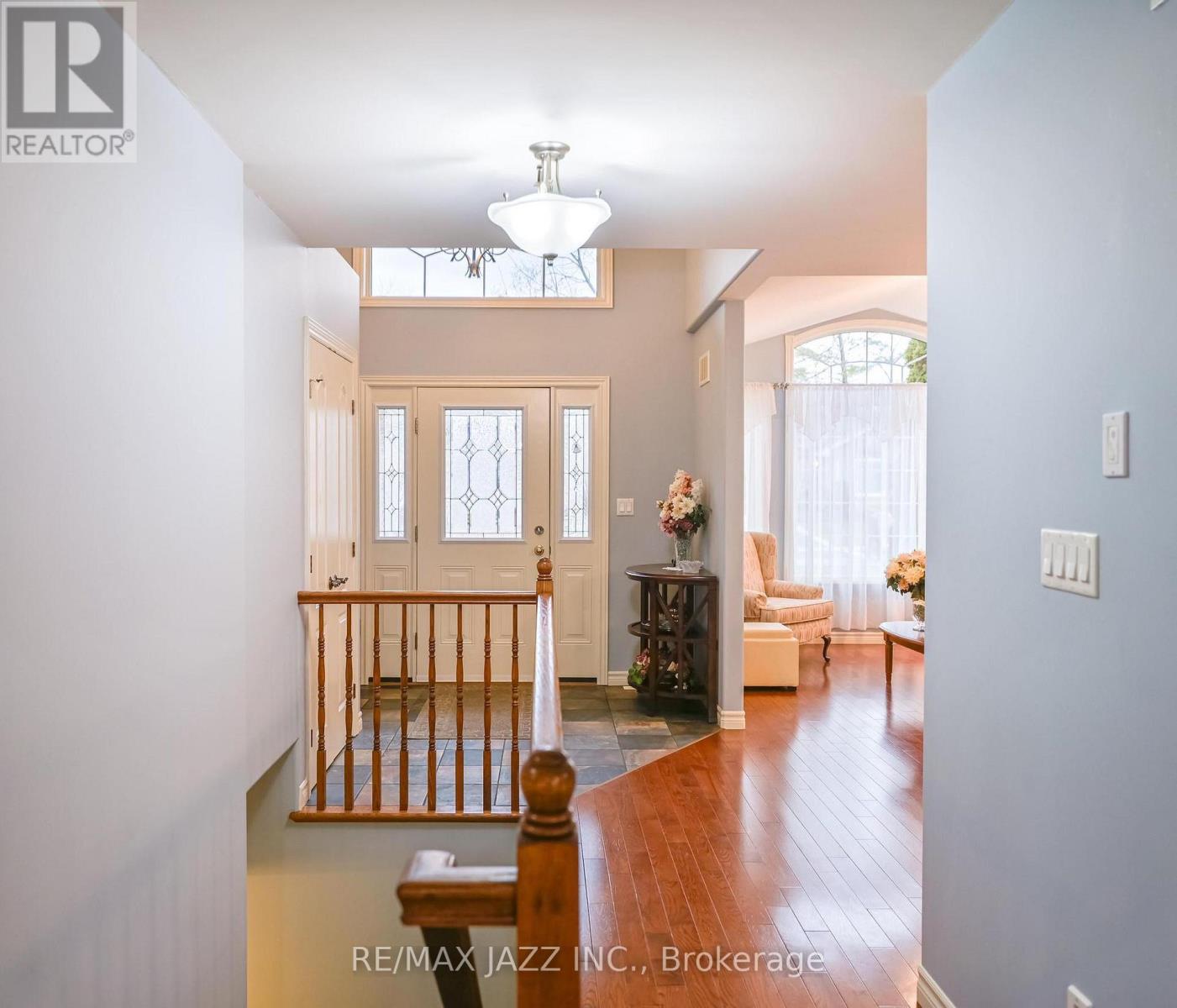 33 ASHWOOD CRESCENT - 18