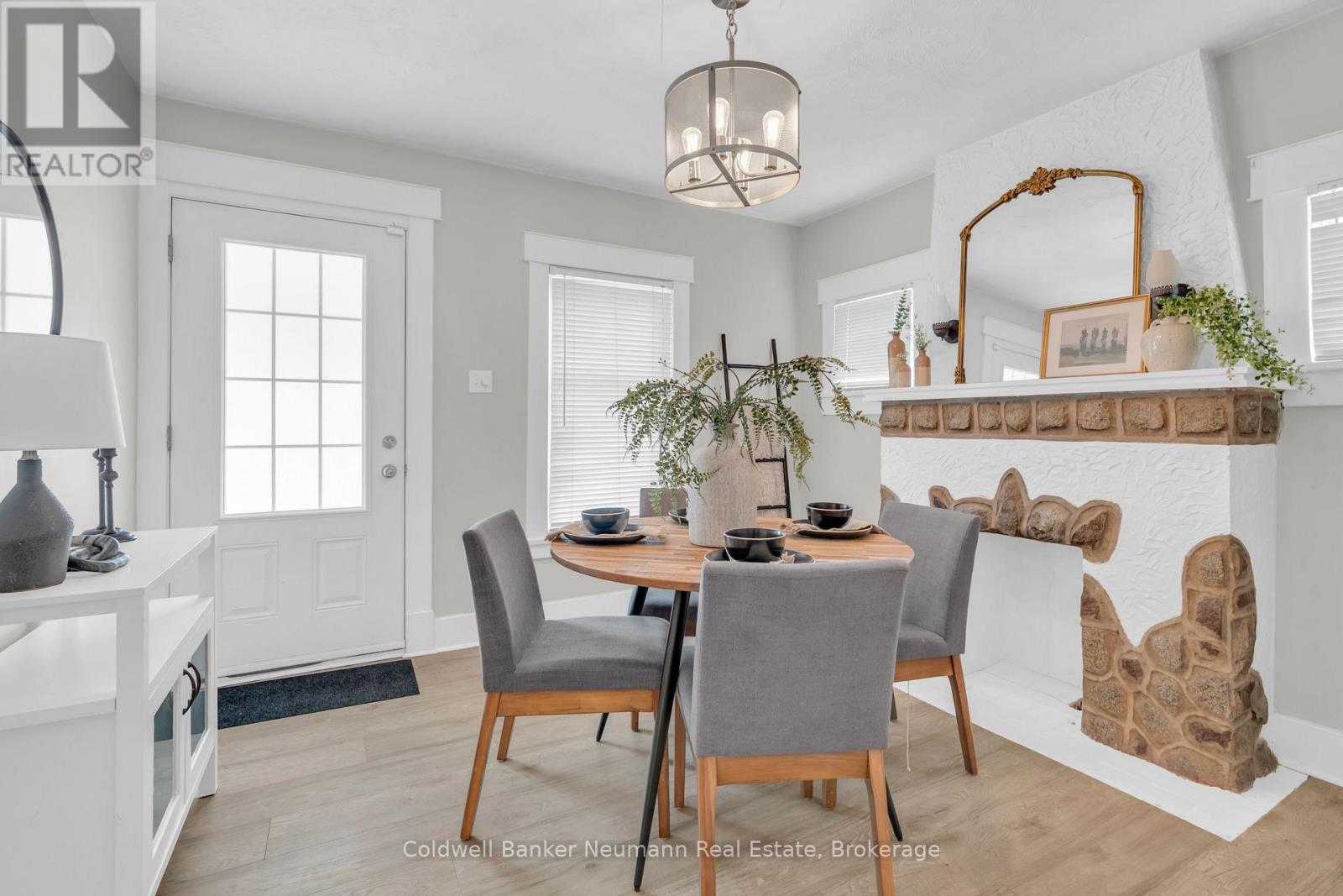 194 Dundas Street, Cambridge, Ontario N1R5P4 - Photo 4