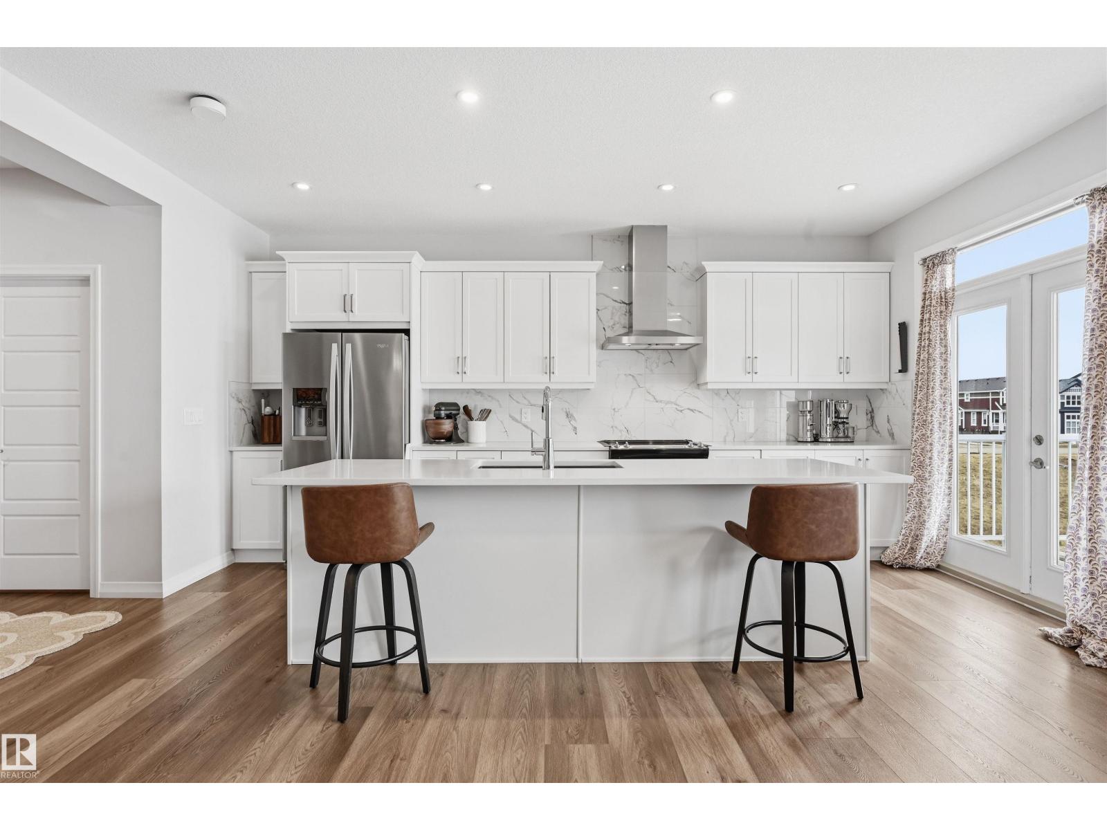 2520 206 ST NW, Edmonton