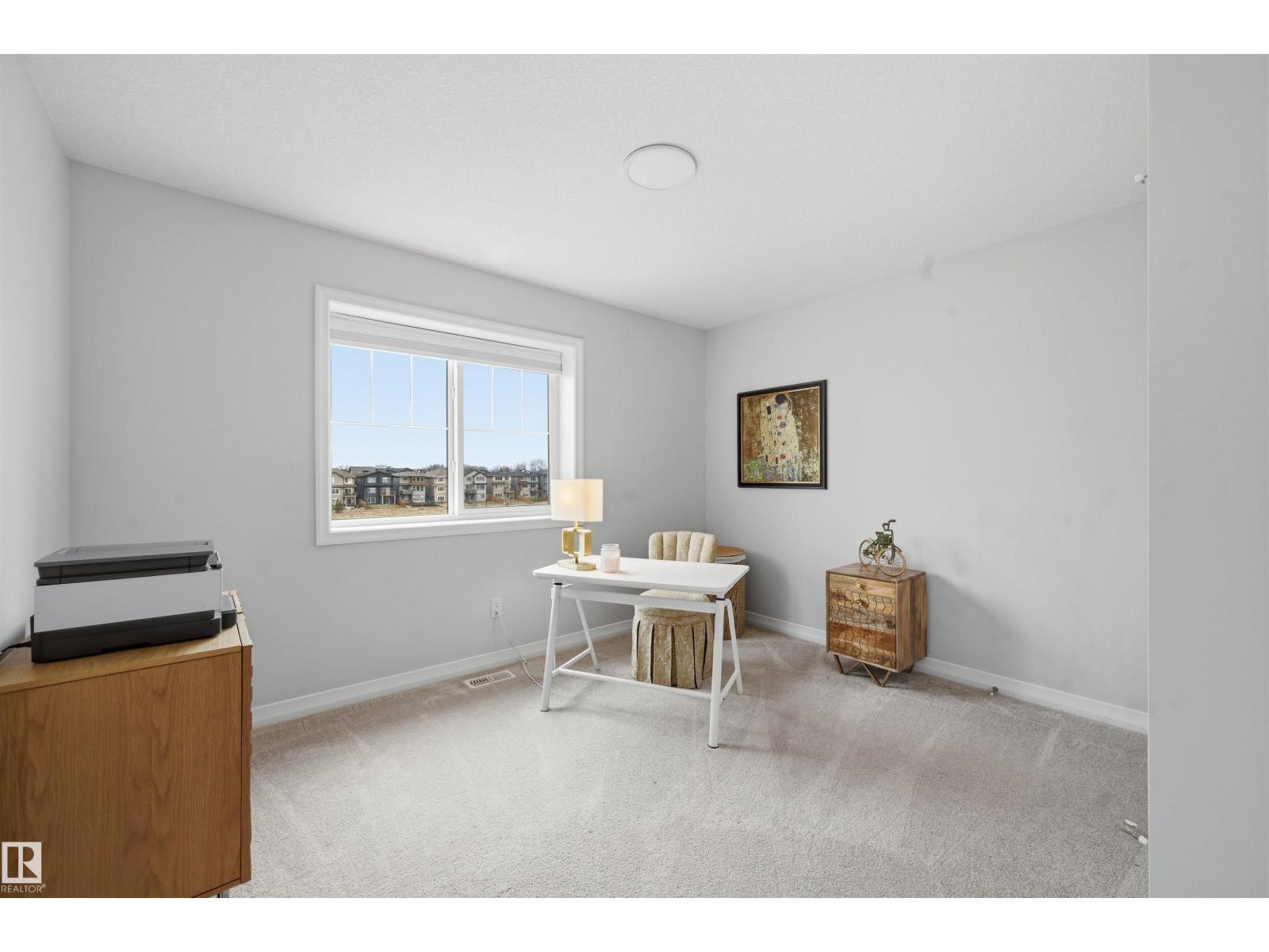 2520 206 ST NW, Edmonton