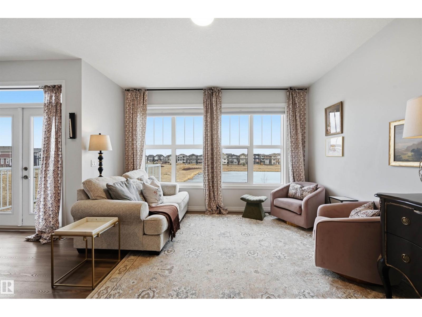 2520 206 ST NW, Edmonton