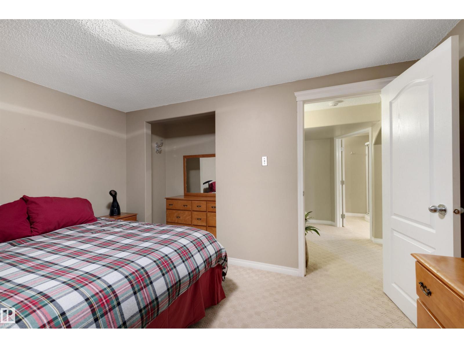 12219 42A AV NW, Edmonton