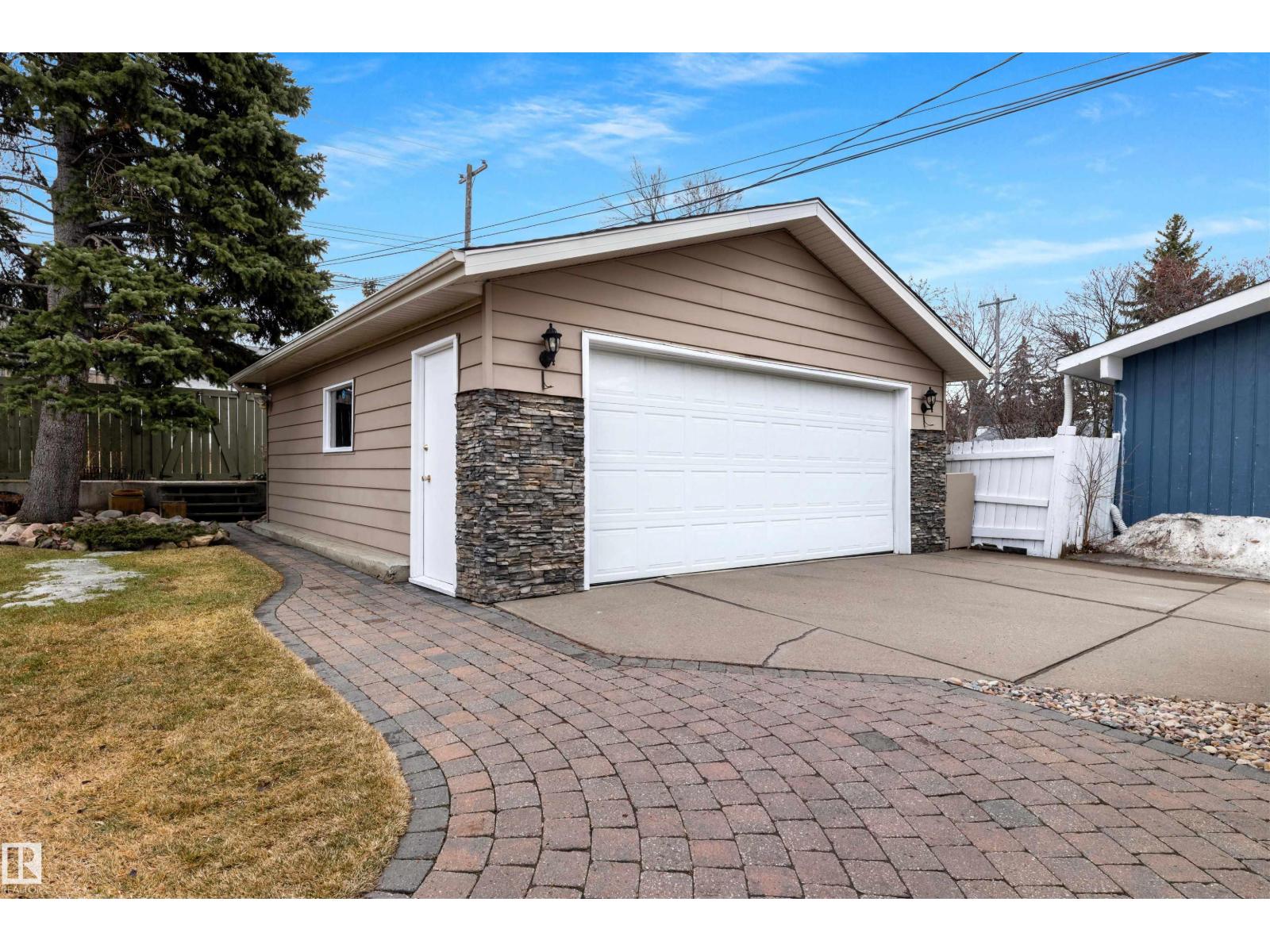 12219 42A AV NW, Edmonton