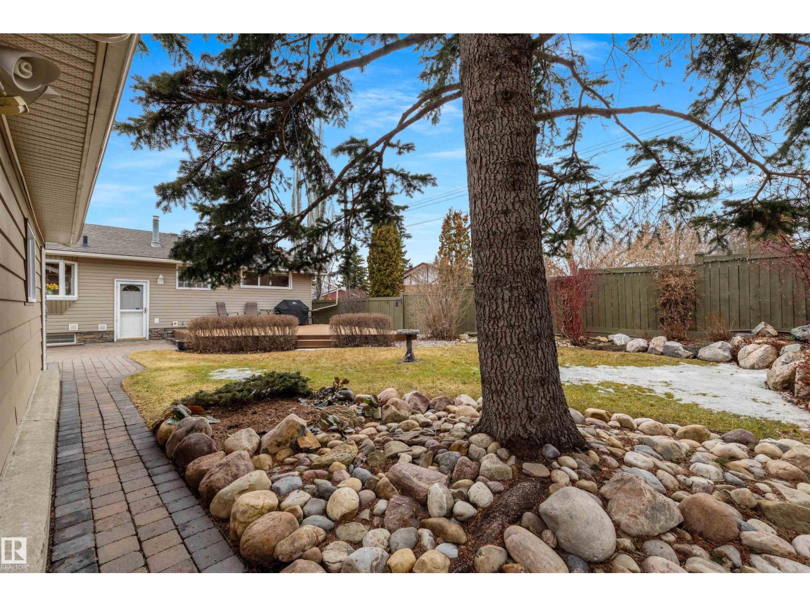 12219 42A AV NW, Edmonton