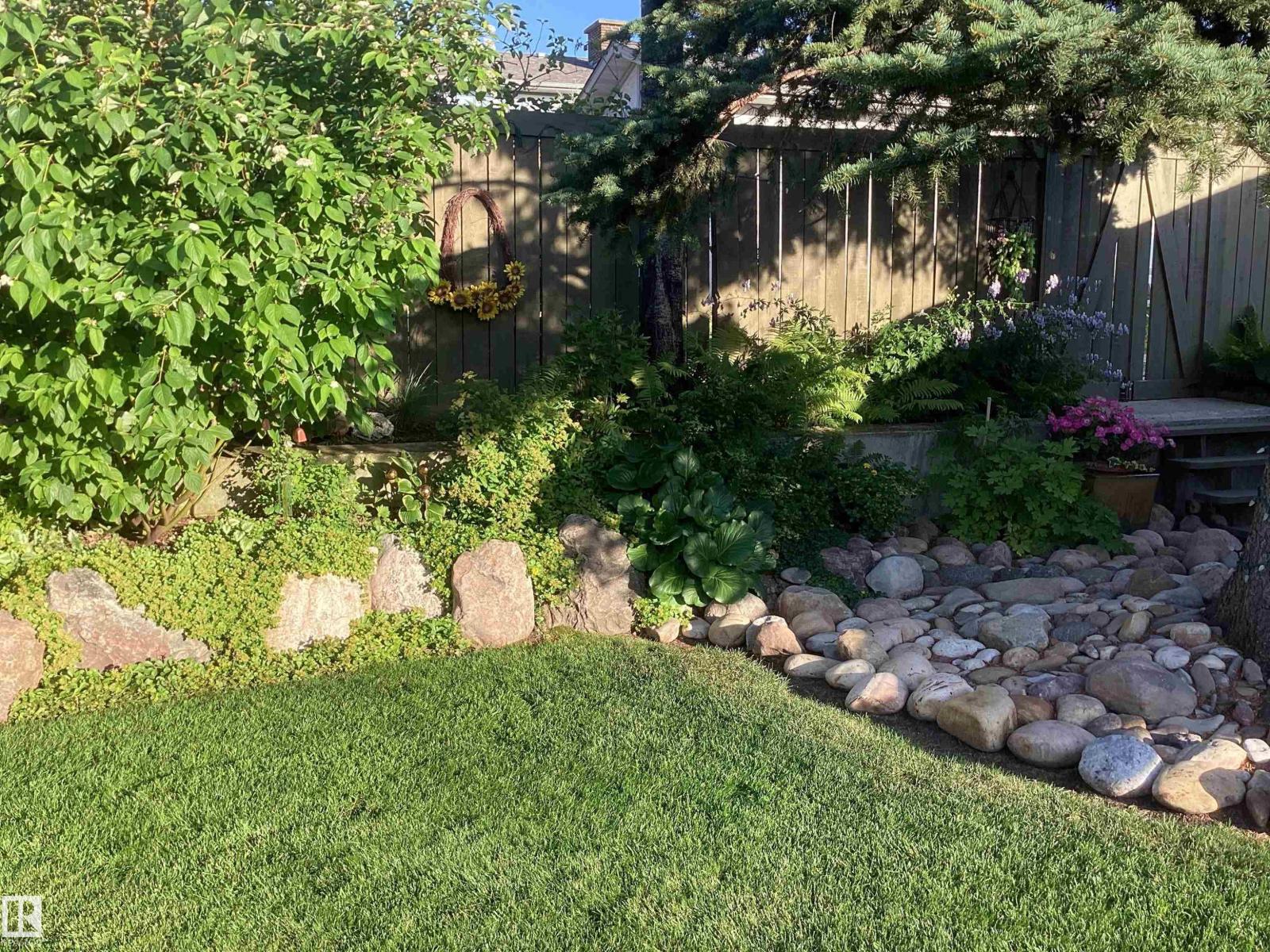 12219 42A AV NW, Edmonton