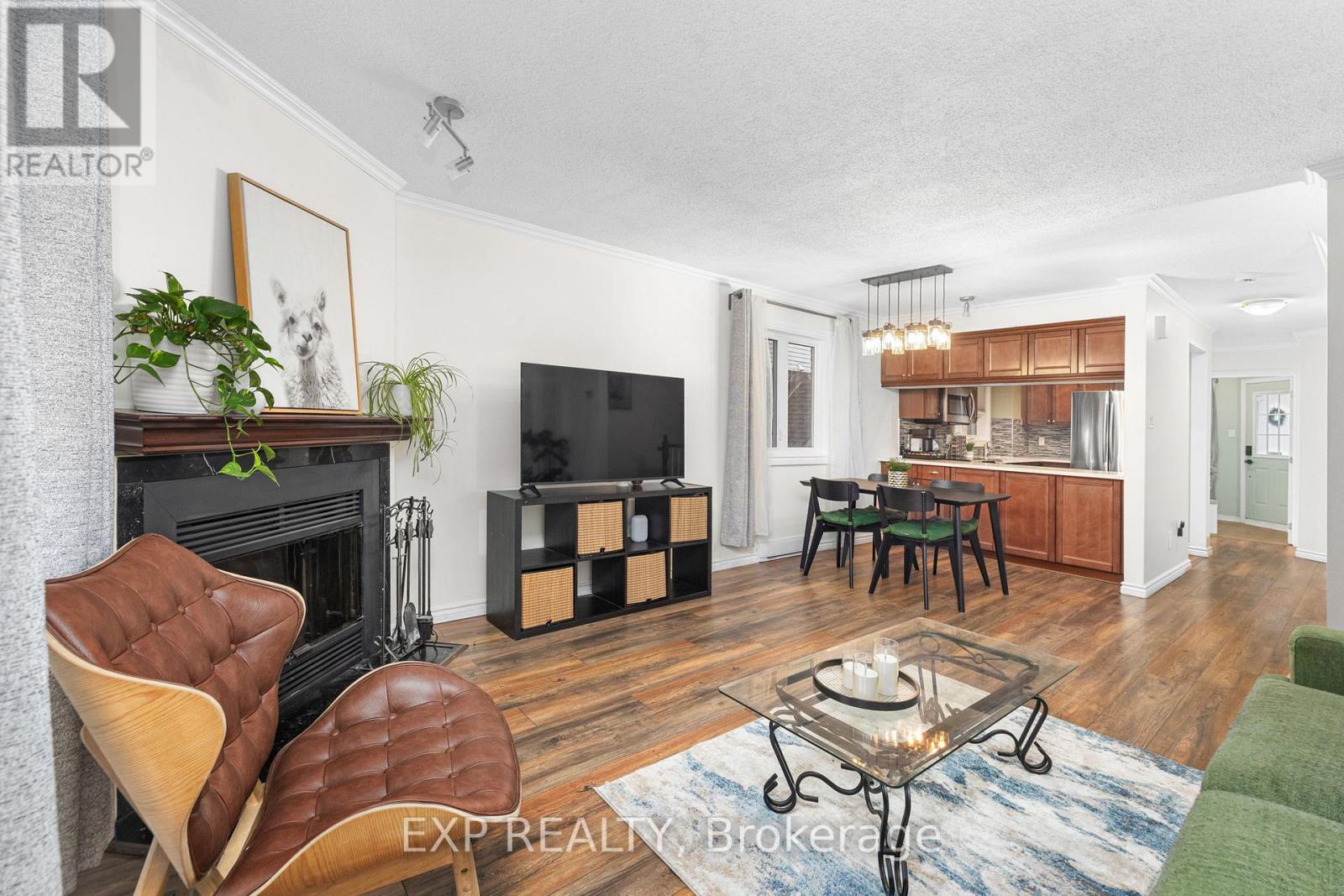 171 BRISTON PRIVATE - 23