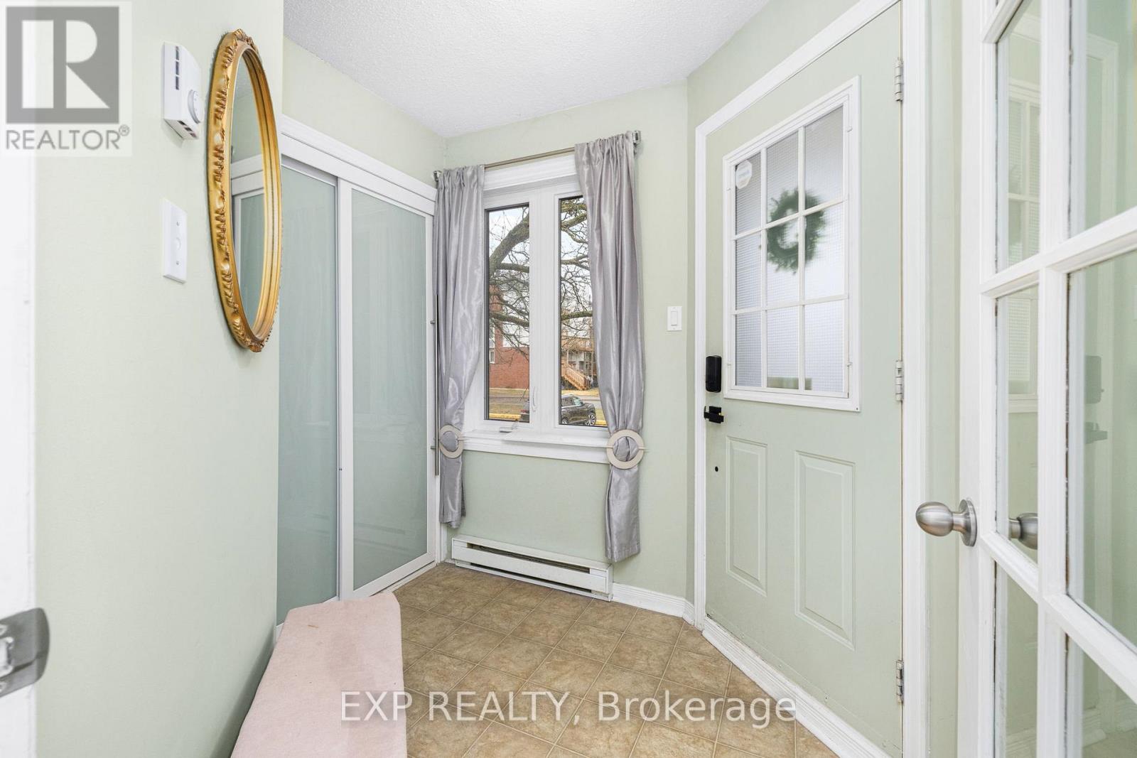 171 BRISTON PRIVATE - 4