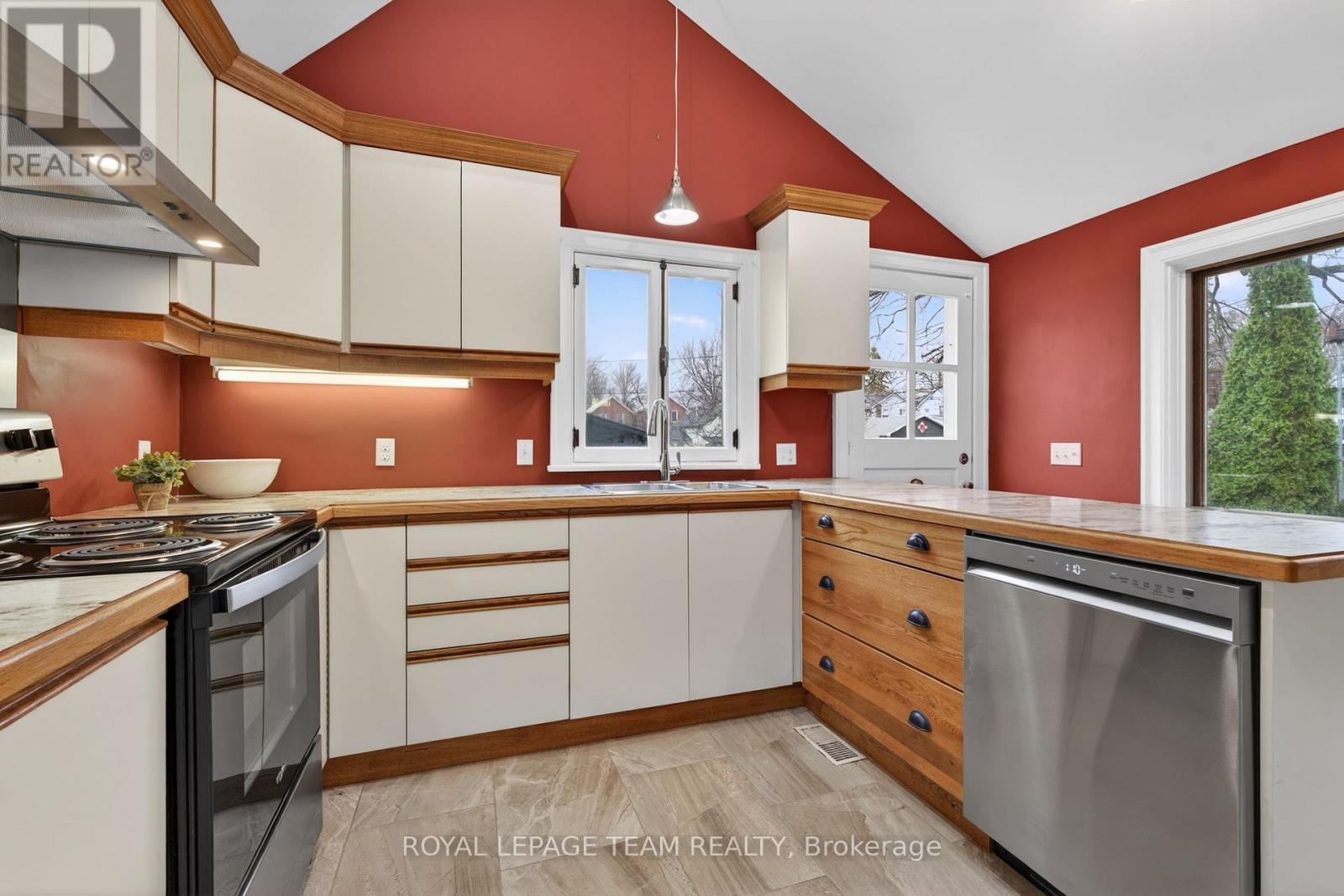 108 SOUTH STREET - 18