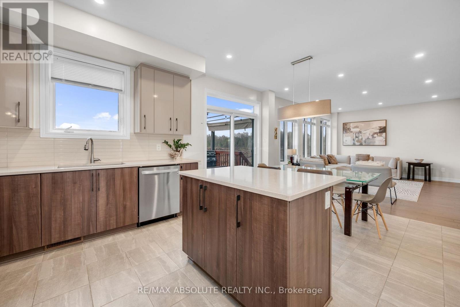 706 PARADE DRIVE - 17