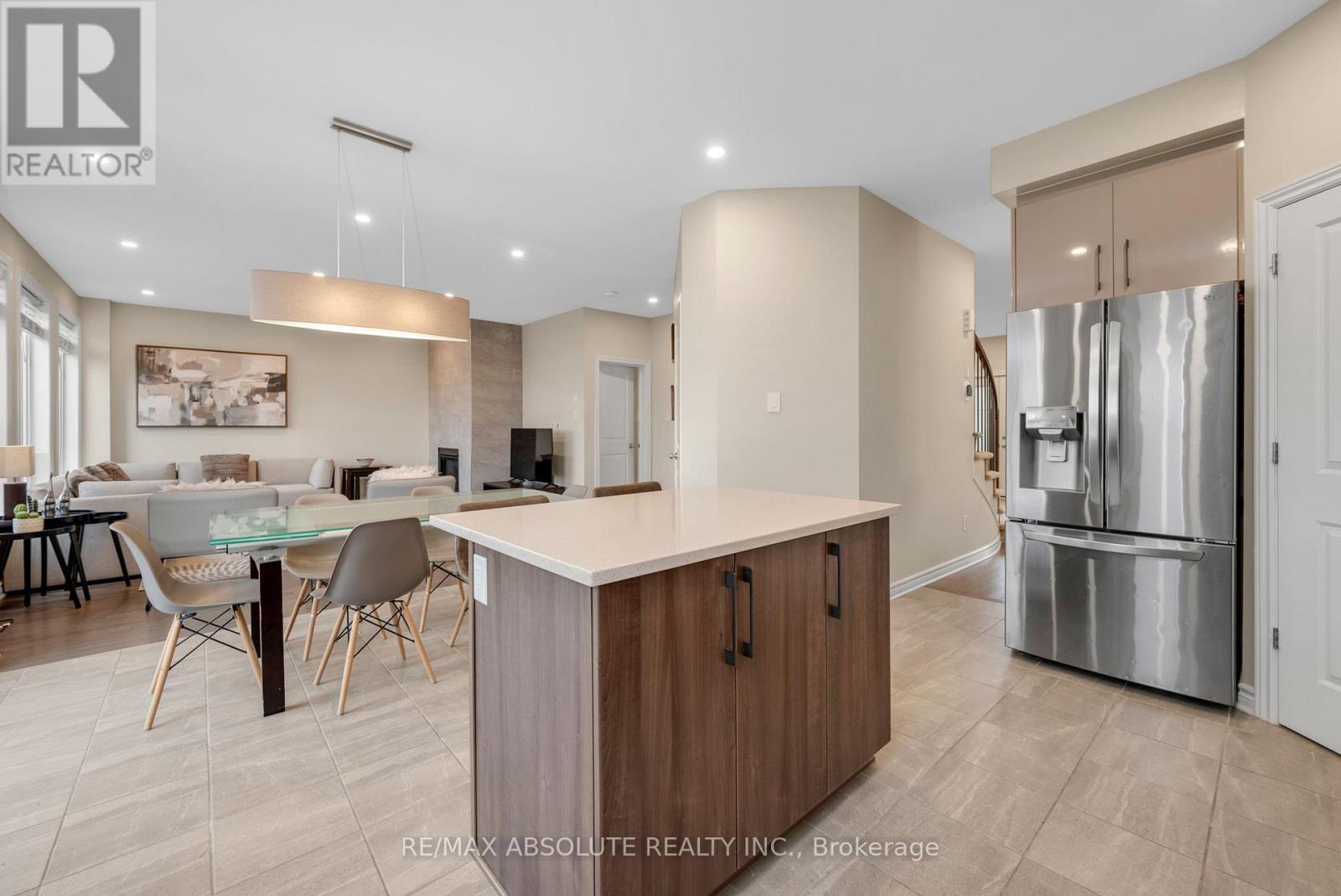706 PARADE DRIVE - 18