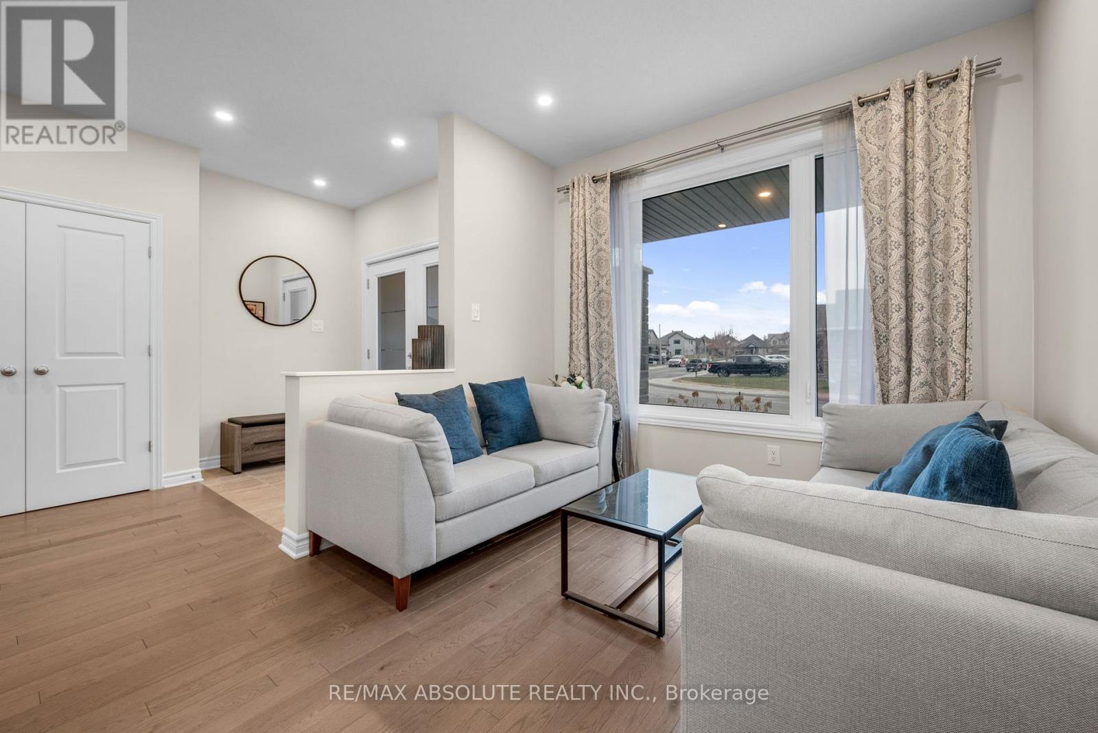 706 PARADE DRIVE - 5