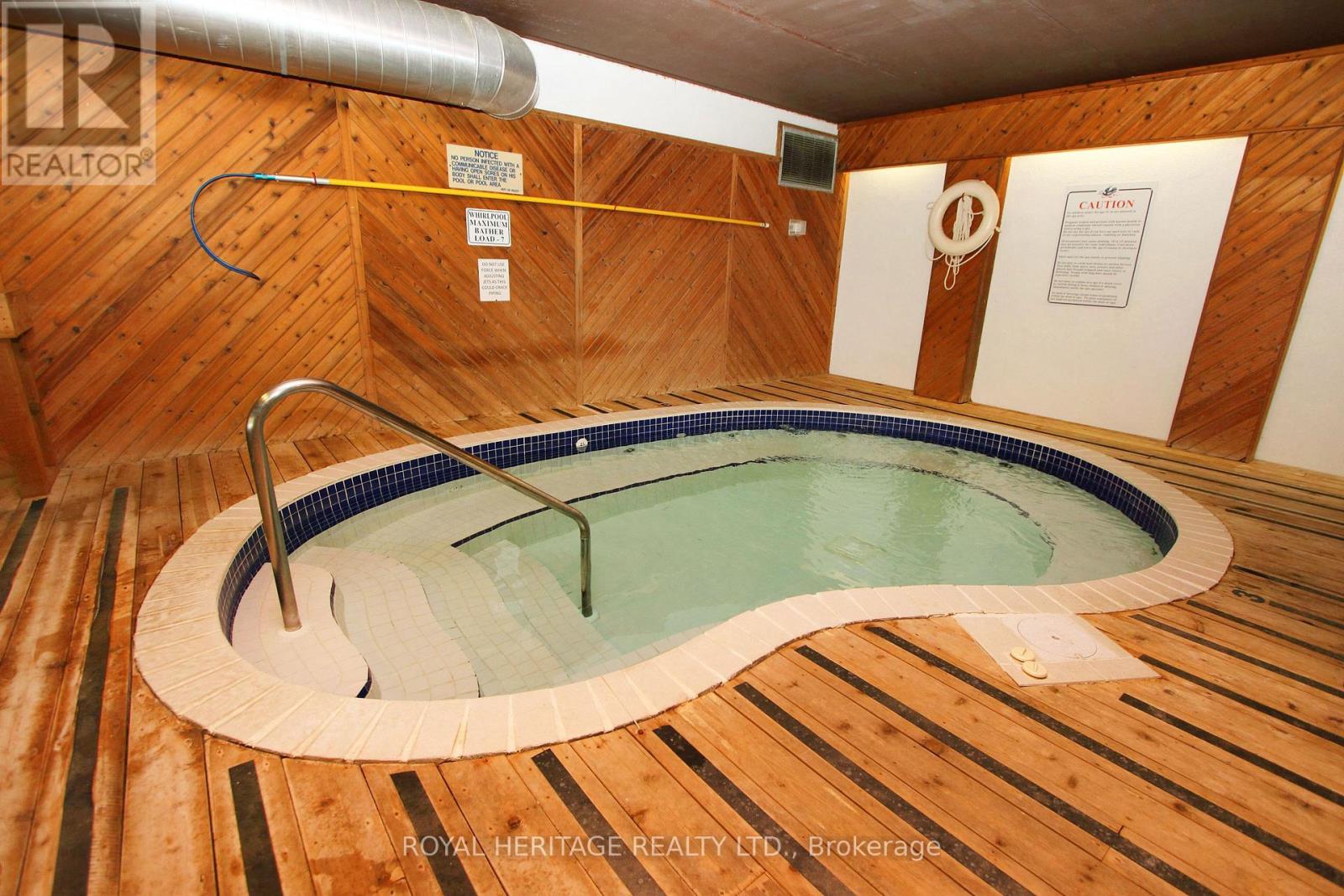 11 HERITAGE LANE - 44